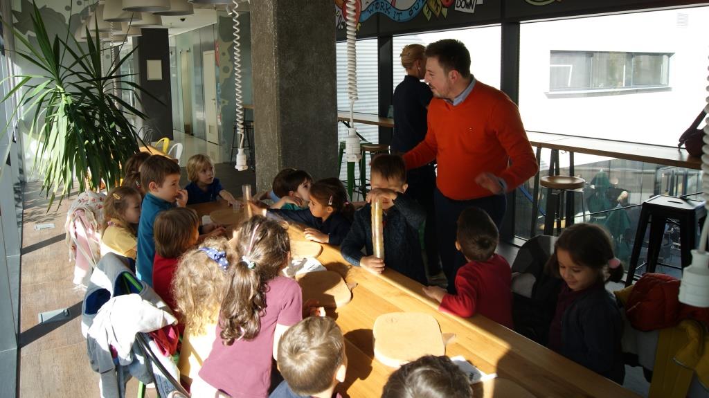 Early Explorers Visit to Fru Fru