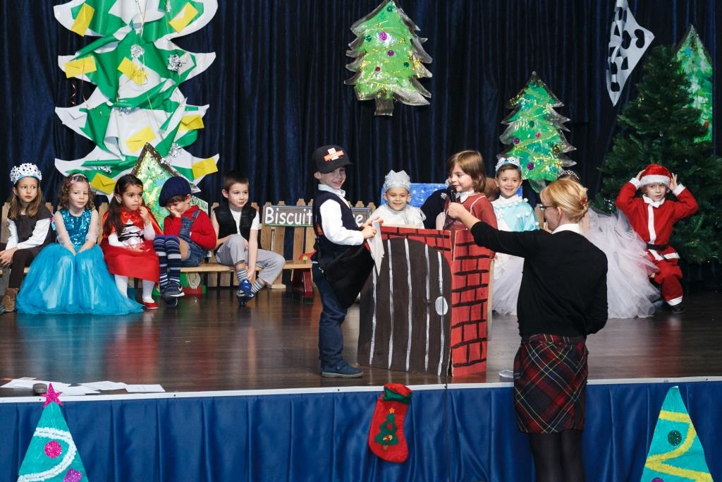 Early Explorers Christmas Show