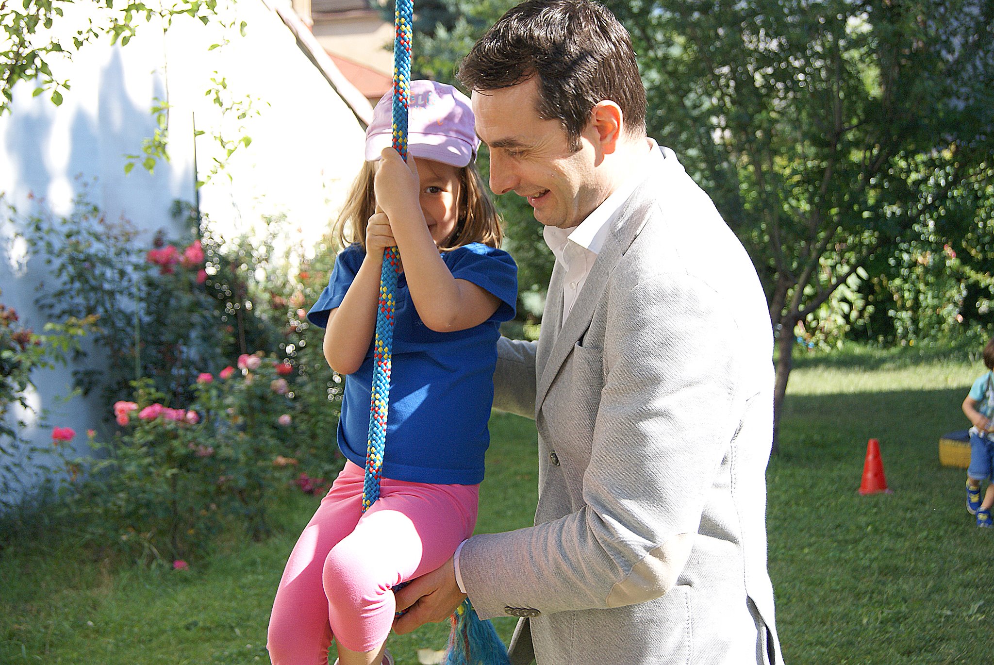 Timp puțin, dar pe de-a-ntregul petrecut cu copilul